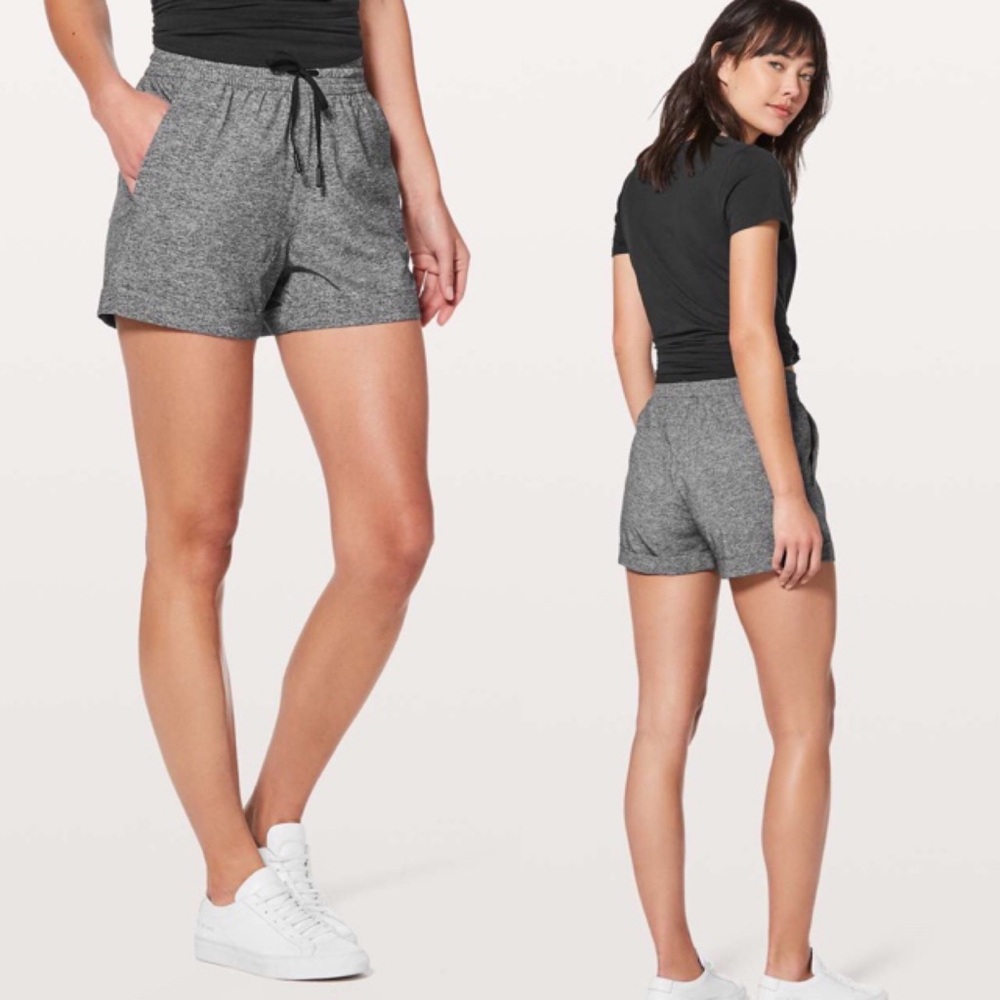 Lululemon Spring Break Away Short *4-Way Stretch 3”